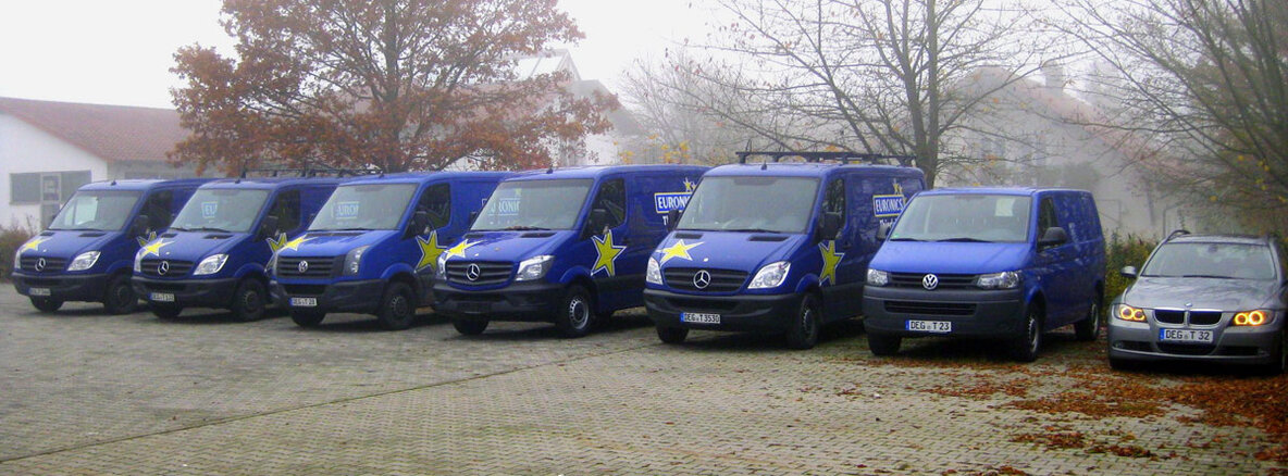 Thierfelder_Osterhofen_autos.jpg