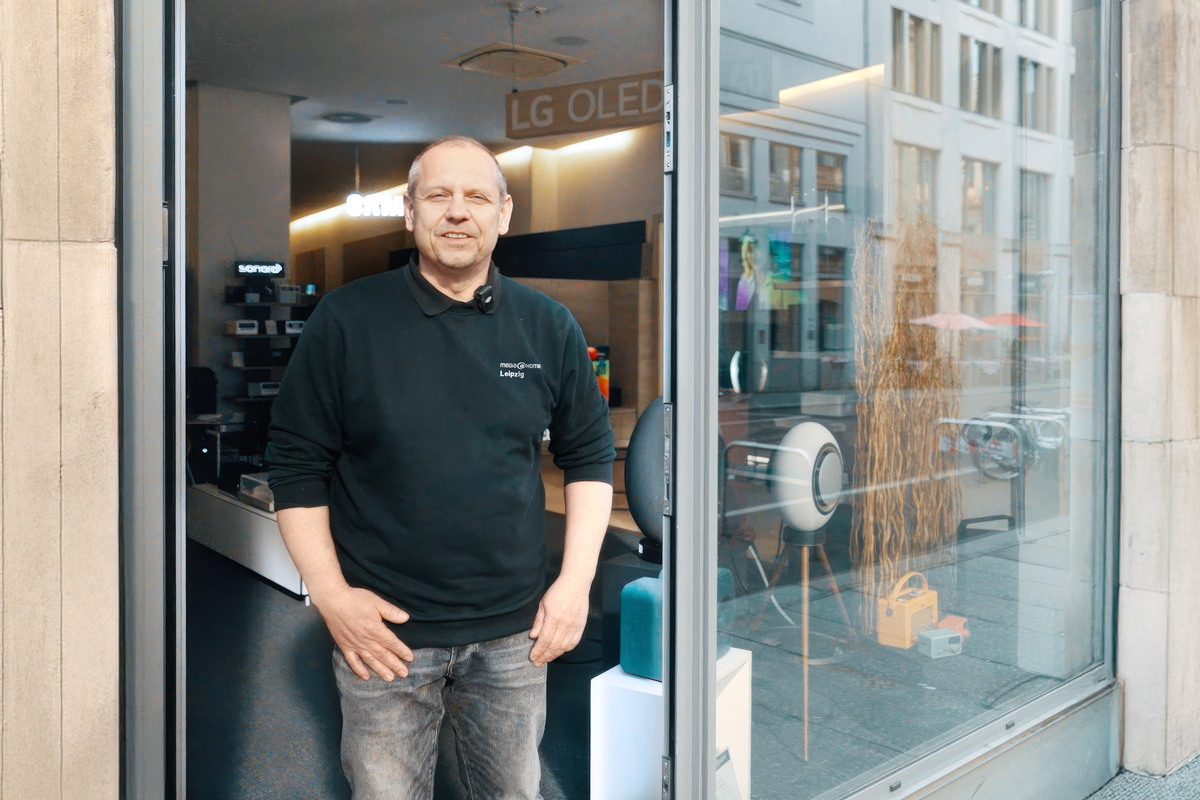 2507-Schoene-Leipzig-POS-Eingang.jpg
