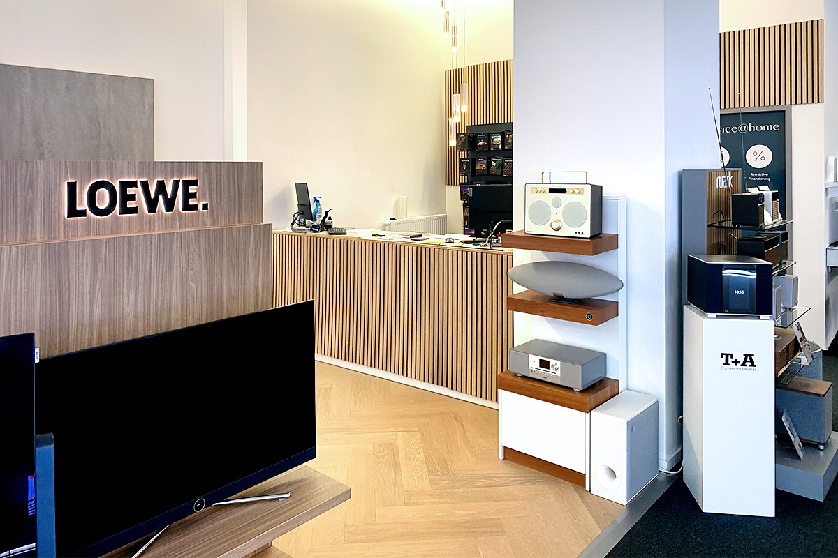 2507-Schoene-Leipzig-POS-Loewe-TA-Sonoro-Bowers-Wilkins.jpg
