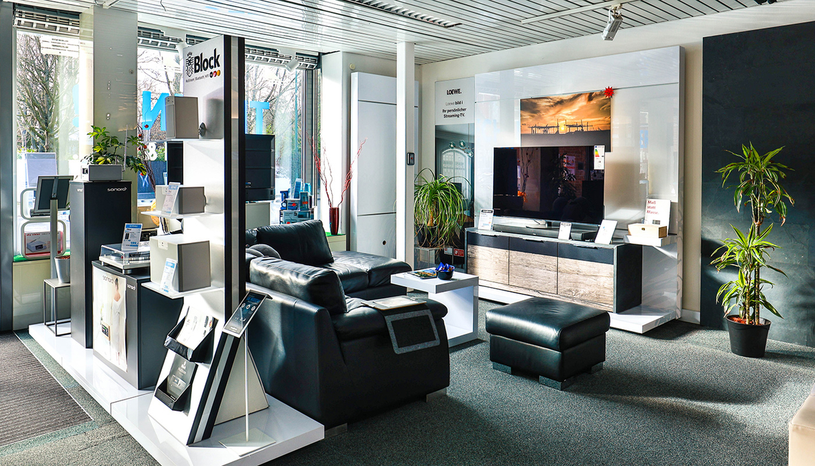 2022-03-Richter-Langenhagen-Loewe-TV-Block-Audio-L.jpg