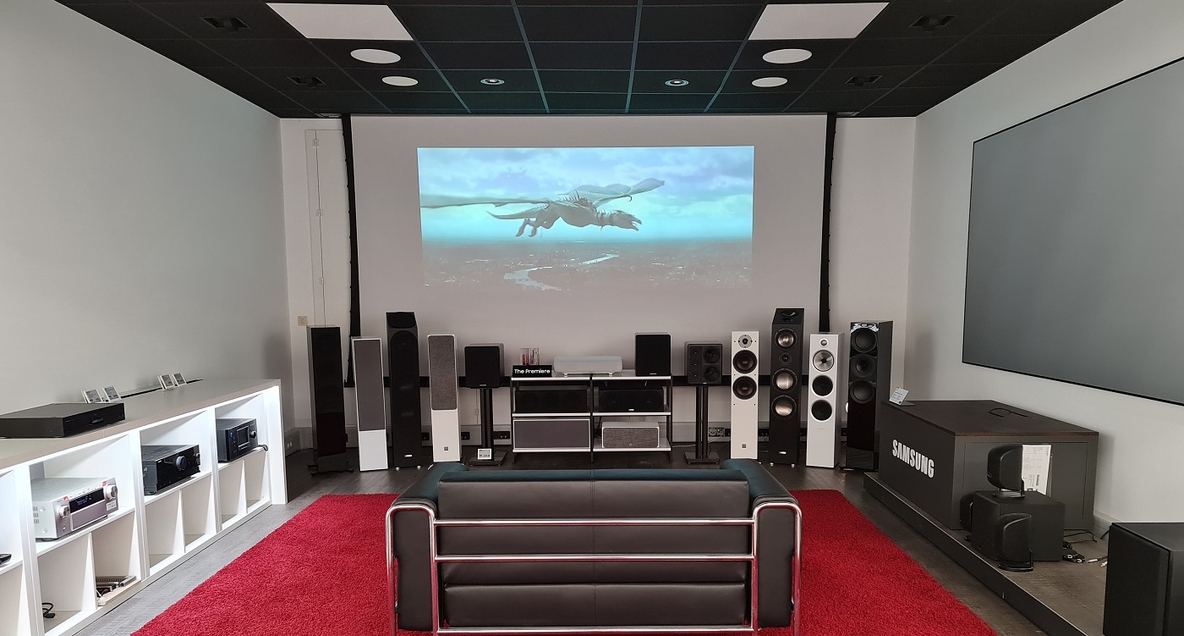 Heimkino_Surround_Studio_Euronics_Elsaesser_Sindelfingen_-_Kopie.jpg