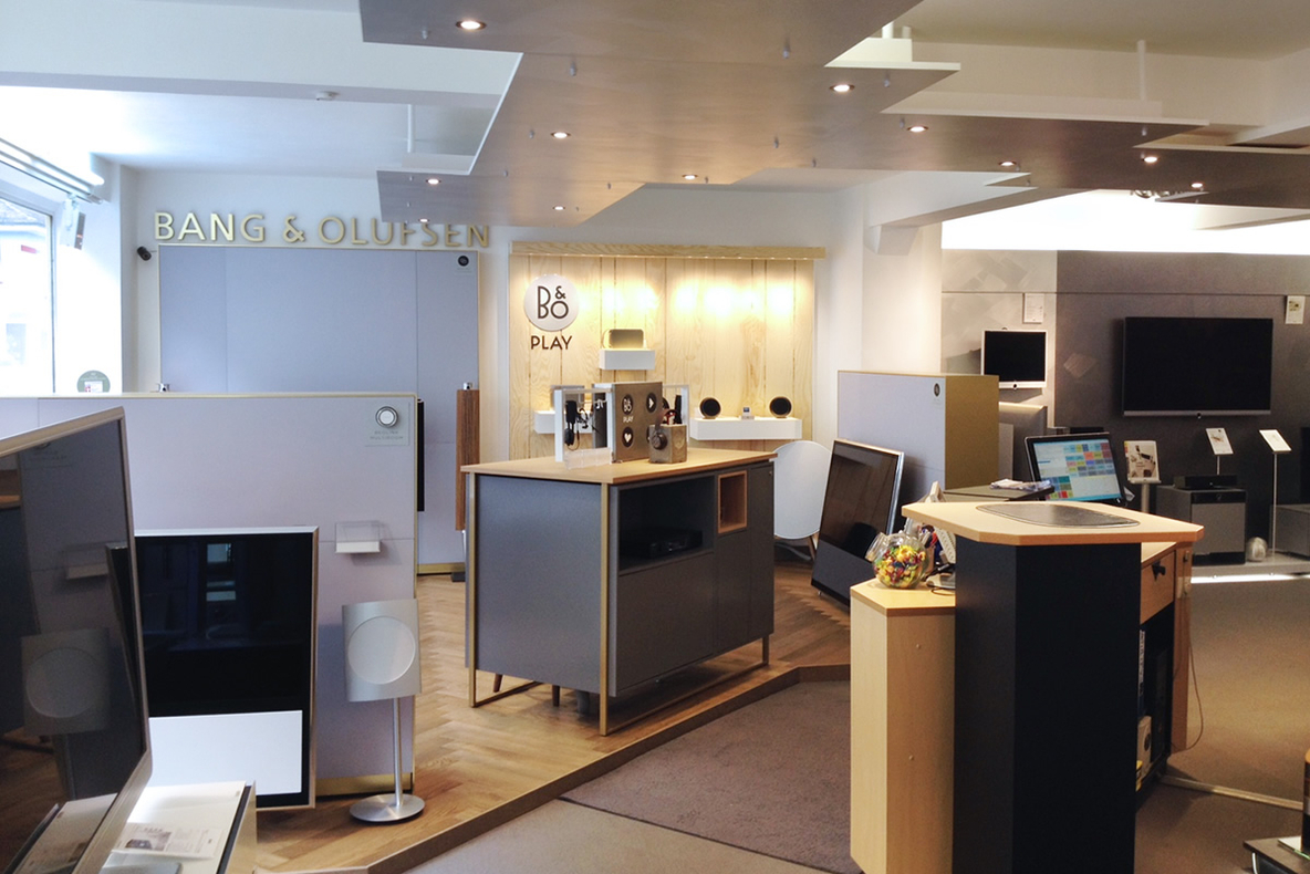 2015-11-19_Adloff_B_POS_Bang-Olufsen_1.jpg