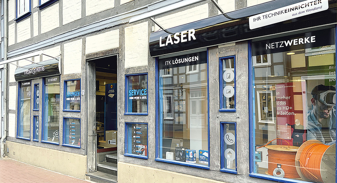 2023-04-Laser-Luechow-POS-Aussen-Eingang.jpg