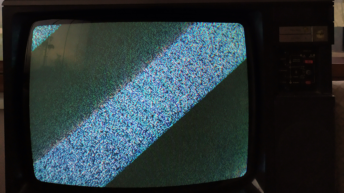 Analoger-Fernseher.jpg