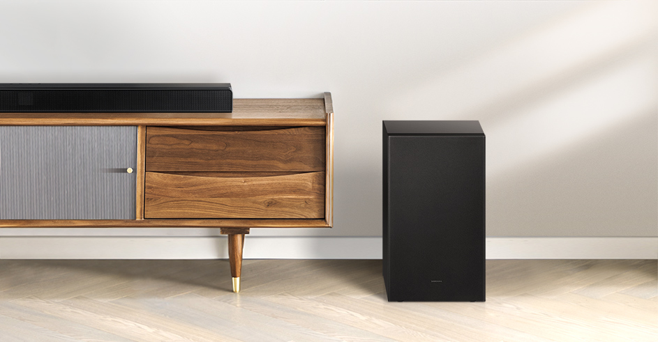 //image.euronics.de/fileadmin/medien/ZENTRALE/Markenwelt/Samsung/TV_Audio/Sound_2021/euronics_mw_samsung_sound_subwoofer_background.jpg