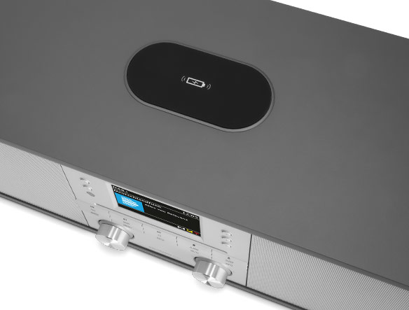 Technisat_Digitalradio-650-header-Wireless-Charging_rechts.jpg