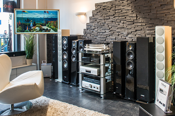 EURONICS Tonhaus Melodie Showroom: Hifi / Lautsprecher