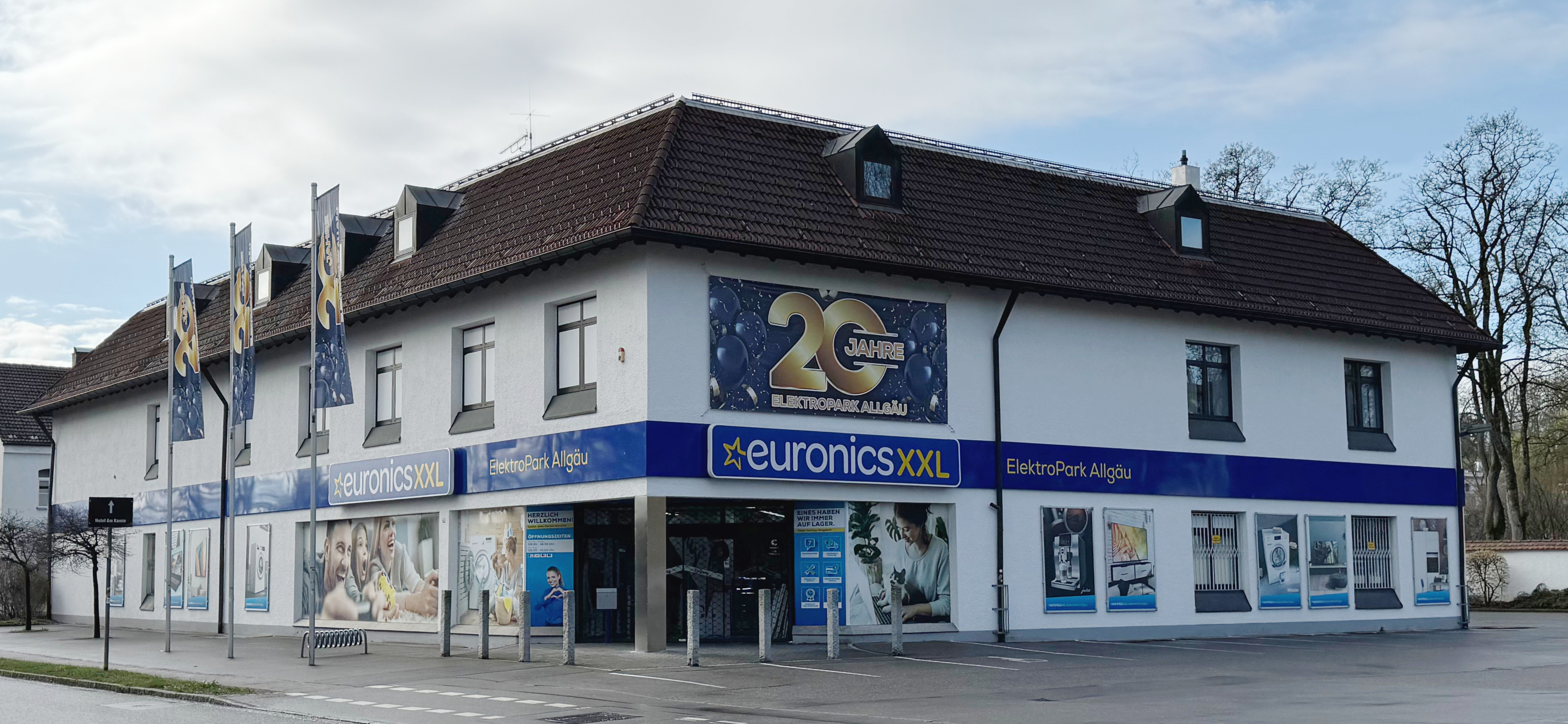 EP20JAHREFASSADE2.jpg