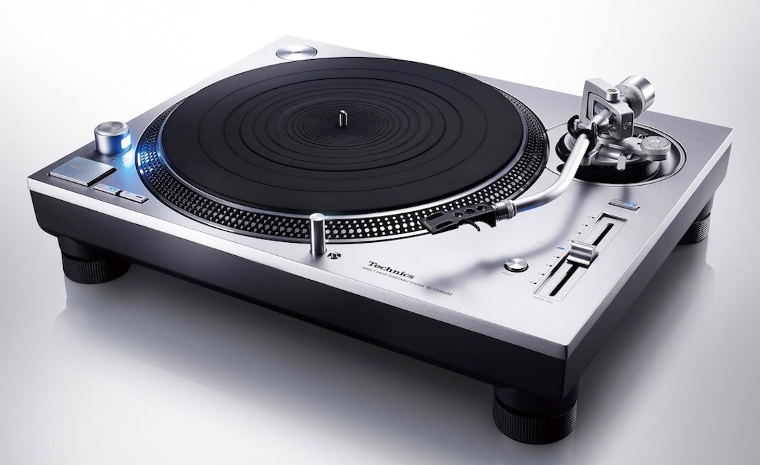 2025-09-Schoene-Leipzig-Plattenspieler-Technics-SL-1210GR2.jpg