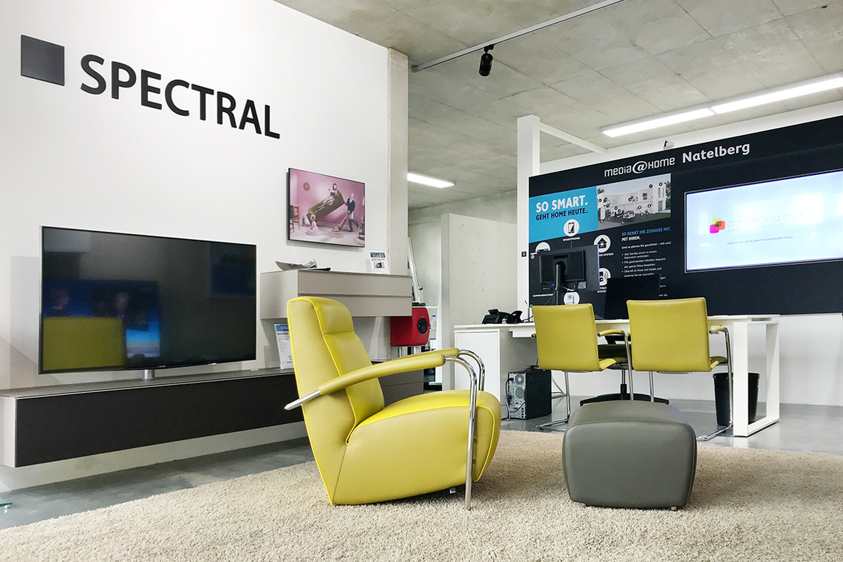 2021-06-Fehn-Rhauderfehn-POS-innen-spectral-tv-moebel-smart-home.jpg