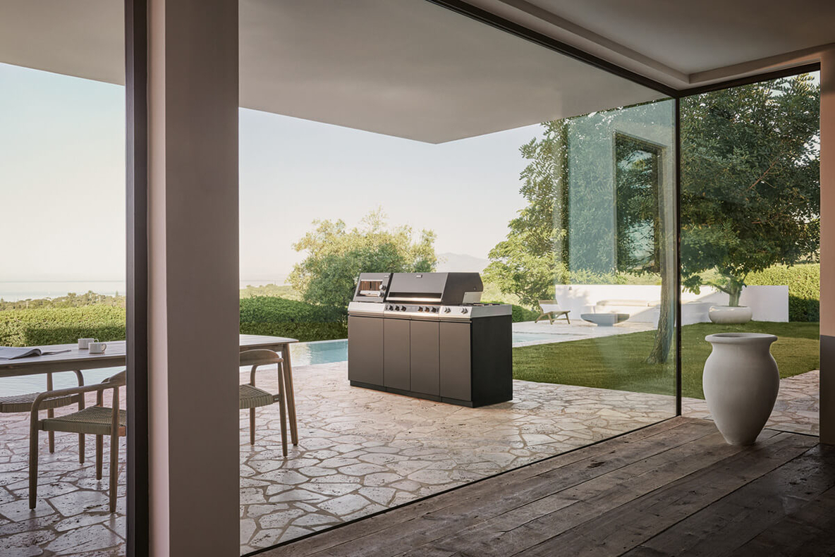 Miele-Dreams-Outdoor-Kueche-03.jpg