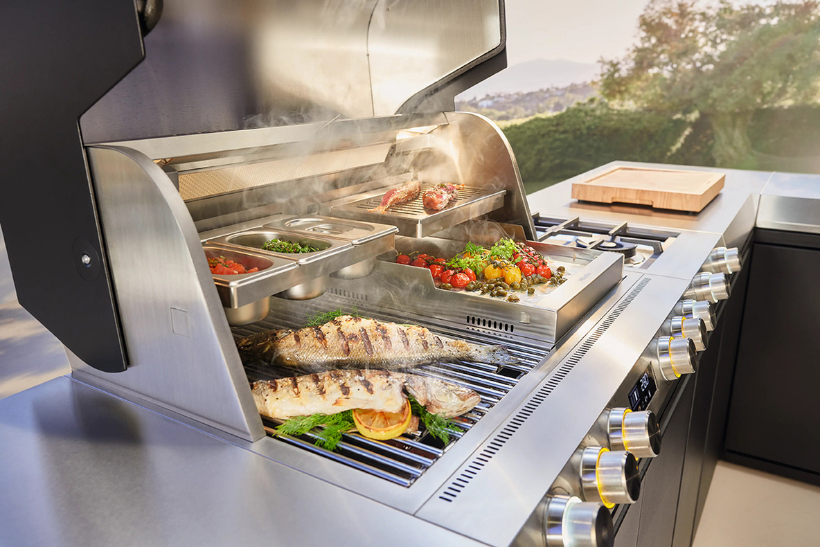 Miele-Dreams-Outdoor-Kueche-02.jpg