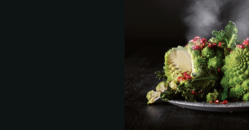 //image.euronics.de/fileadmin/medien/ZENTRALE/Markenwelt/AEG/AEG_Taste_2021/Backoefen/euronics_mw_aeg_age-taste_backoefen_dampf.jpg