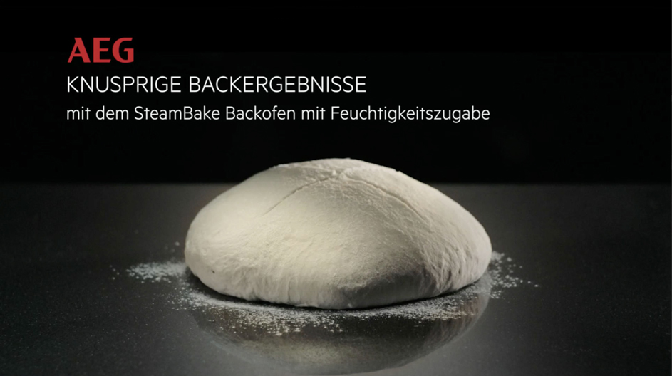 //image.euronics.de/fileadmin/medien/ZENTRALE/Markenwelt/AEG/AEG_Taste_2021/Backoefen/euronics_mw_aeg_age-taste_backoefen_steambake_video.jpg