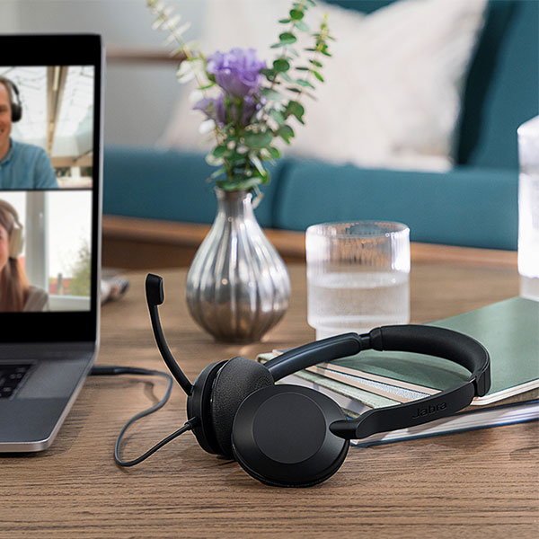 Office-Headsets & Konferenzlösungen