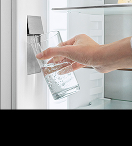 //image.euronics.de/fileadmin/medien/ZENTRALE/Markenwelt/Liebherr/Update_07-2024/Startseite/euronics-mw-liebherr-startseite-kacheln_eis_infinityspring.jpg