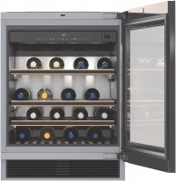 KWT 6312 UGS Unterbau-Weintemperierschrank getönte Glastür/Griffleiste