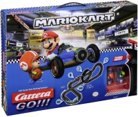 Nintendo Mario Kart Mach 8 Rennbahn mit Fahrzeugen