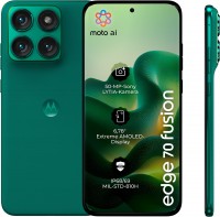 edge 70 fusion Smartphone sporting green