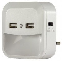 LED-Nachtlicht mit integriertem USB-Ladegerät weiß