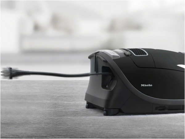 Miele Complete C3 PowerLine Bodenstaubsauger obsidianschwarz  
