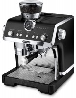 EC9555.BK La Specialista Opera Siebträgermaschine, Milchbehälter, 19 bar, 2 l